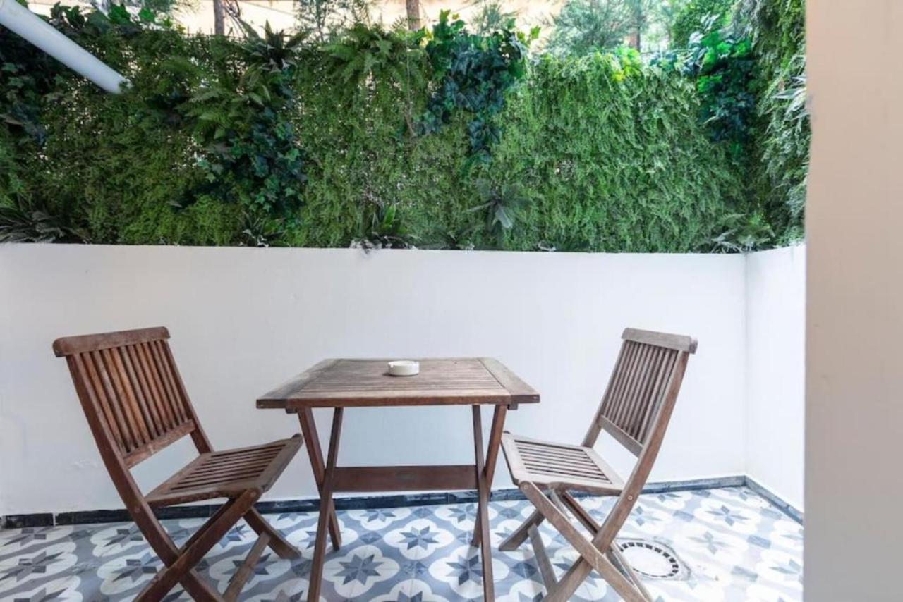 Historical 4-Br Home Steps From Besiktas Stadium & Bosphorus Views - Prime Nisantasi Location! Istanbul Exterior photo