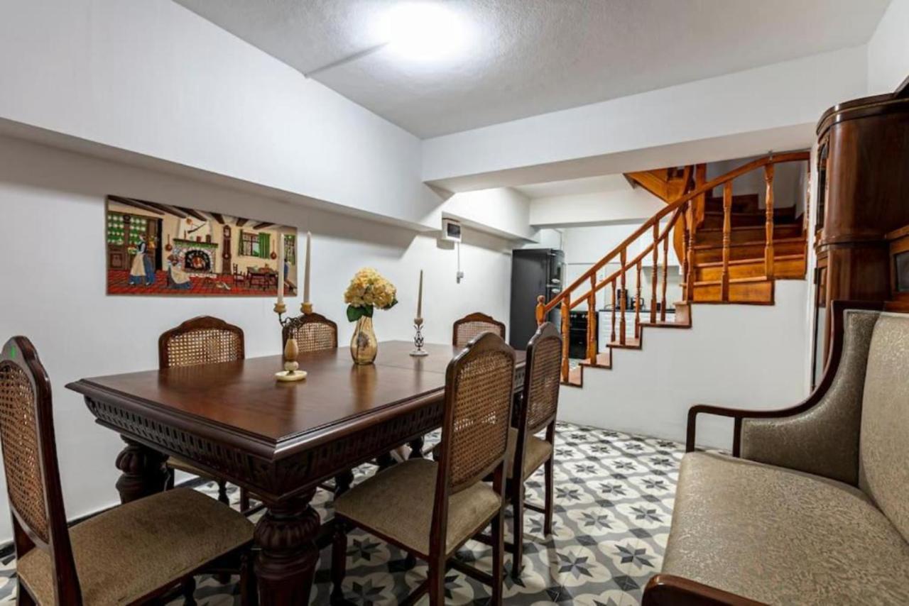 Historical 4-Br Home Steps From Besiktas Stadium & Bosphorus Views - Prime Nisantasi Location! Istanbul Exterior photo